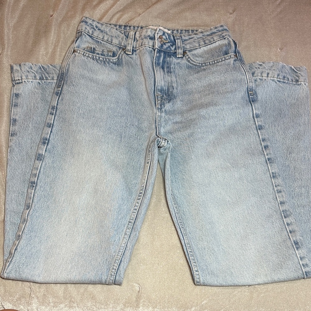 Zara Light Wash High-Waisted Straight Leg Jeans - Size 0